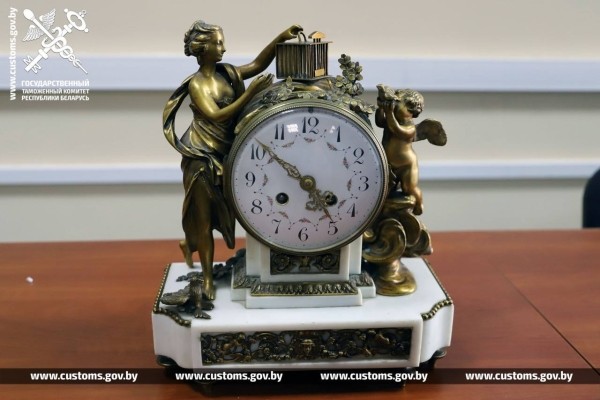 Культурные ценности намеревались незаконно ввезти из Польши через пункт пропуска «Брест» Культурные ценности намеревались незаконно ввезти из Польши через пункт пропуска «Брест»