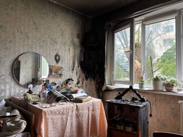 На пожаре в Бресте сосед спас пенсионерку На пожаре в Бресте сосед спас пенсионерку