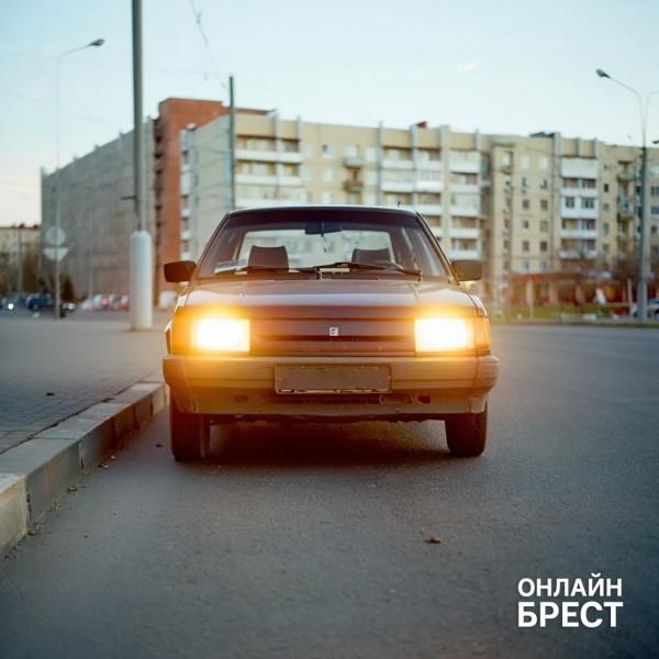 С 25 мая водителям нужно включать ближний свет фар днем С 25 мая водителям нужно включать ближний свет фар днем