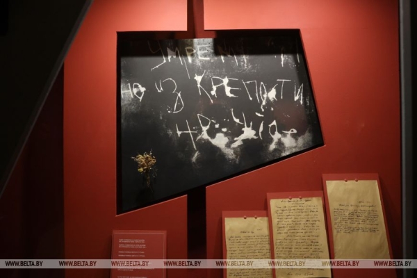 Мотоциклисты из стран ЕС посетили Брестскую крепость Мотоциклисты из стран ЕС посетили Брестскую крепость