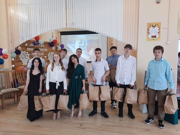 День открытых дверей в Дивинском детском доме — 10 воспитанников шагнули во взрослую жизнь День открытых дверей в Дивинском детском доме — 10 воспитанников шагнули во взрослую жизнь