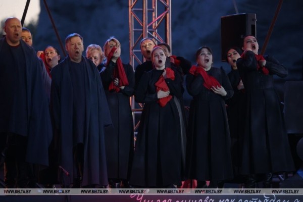 «Патетический дневник памяти» представил Большой театр в Брестской крепости — большой фоторепортаж «Патетический дневник памяти» представил Большой театр в Брестской крепости — большой фоторепортаж