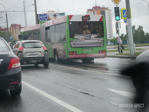 В Бресте на «Последний звонок» пустят дополнительные автобусы и троллейбусы: расписание и схемы движения В Бресте на «Последний звонок» пустят дополнительные автобусы и троллейбусы: расписание и схемы движения