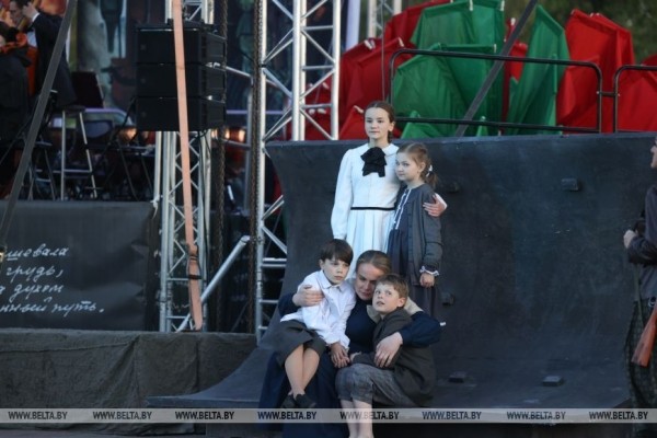 «Патетический дневник памяти» представил Большой театр в Брестской крепости — большой фоторепортаж «Патетический дневник памяти» представил Большой театр в Брестской крепости — большой фоторепортаж