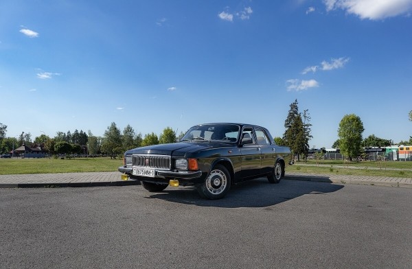 Расход топлива — 20 литров на «сотню»! Житель Бреста о владении генеральской «Волгой» из 90-х Расход топлива — 20 литров на «сотню»! Житель Бреста о владении генеральской «Волгой» из 90-х