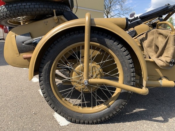 Житель Кобрина очень бережёт один из первых мотоциклов М-72 1941 г. в.