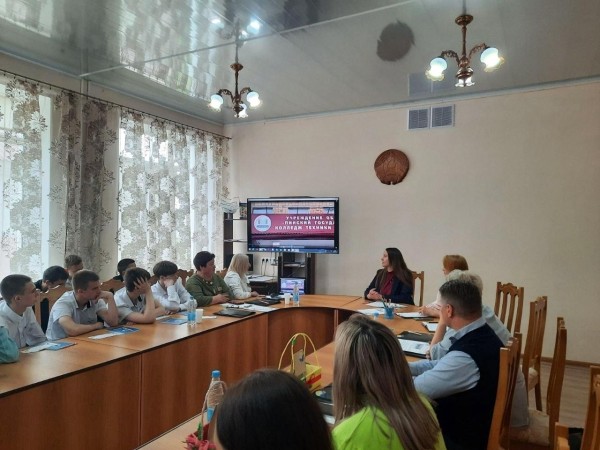 День открытых дверей в Дивинском детском доме — 10 воспитанников шагнули во взрослую жизнь День открытых дверей в Дивинском детском доме — 10 воспитанников шагнули во взрослую жизнь