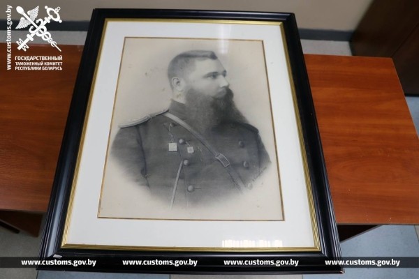 Культурные ценности намеревались незаконно ввезти из Польши через пункт пропуска «Брест» Культурные ценности намеревались незаконно ввезти из Польши через пункт пропуска «Брест»