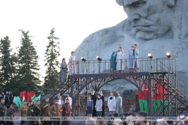 «Патетический дневник памяти» представил Большой театр в Брестской крепости — большой фоторепортаж «Патетический дневник памяти» представил Большой театр в Брестской крепости — большой фоторепортаж