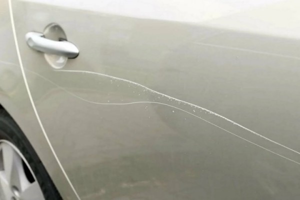 Ребенок на парковке повредил чужую машину: всегда ли родители в ответе за детей? Ребенок на парковке повредил чужую машину: всегда ли родители в ответе за детей?