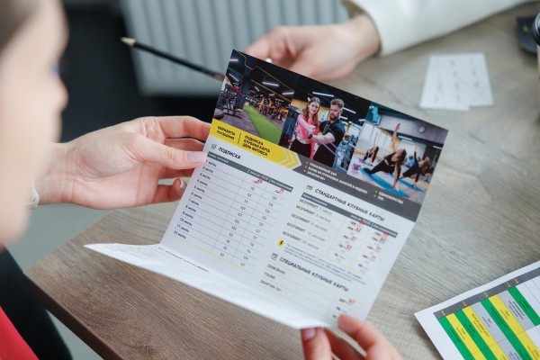 Девушка хотела купить абонемент в фитнес-клуб, но условия акции внезапно поменялись Девушка хотела купить абонемент в фитнес-клуб, но условия акции внезапно поменялись