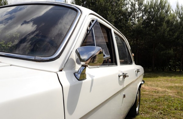 Брестский хирург осуществил мечту детства и купил «Волгу» ГАЗ-24