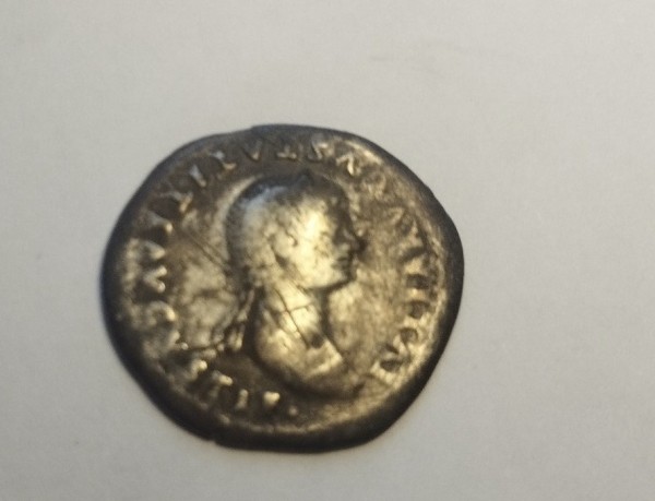 Белорус нашел монету I века. Сколько она стоит?