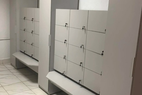 Посмотрели, как будут хранить телефоны школьников в Беларуси